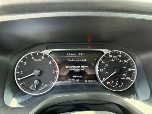 Used 2025 Nissan Rogue SV FWD image 9