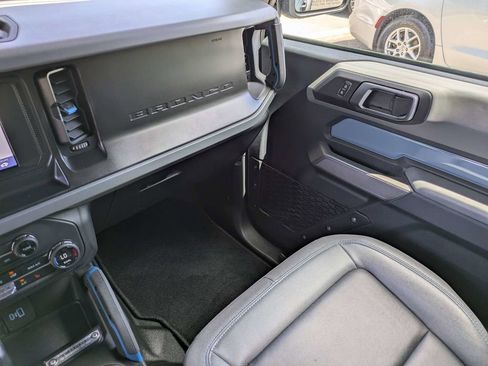 Used 2023 Ford Bronco Black Diamond AWD/4WD image 18