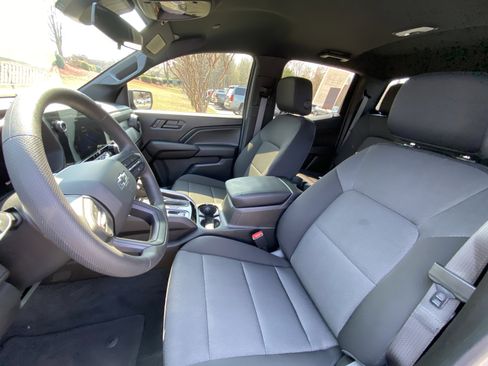 Used 2024 Chevrolet Colorado Trail Boss w/ Advanced Trailering Package image 13