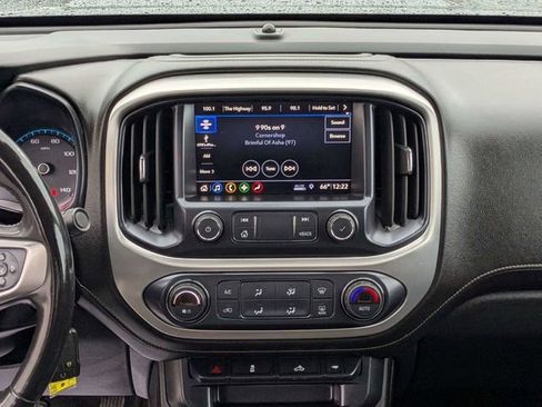 Used 2019 GMC Canyon SLE w/ SLE Convenience Package image 16