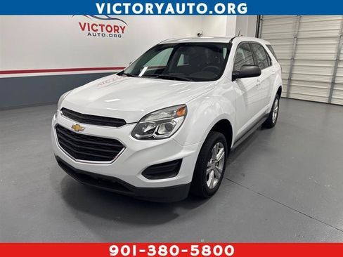 Used 2017 Chevrolet Equinox LS FWD image 1