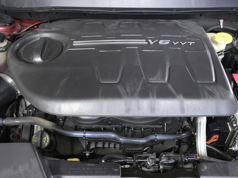 Used 2016 Jeep Cherokee Trailhawk w/ Comfort/Convenience Group image 38