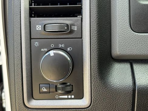 Used 2018 RAM 1500 Tradesman w/ Popular Equipment Group AWD/4WD image 15