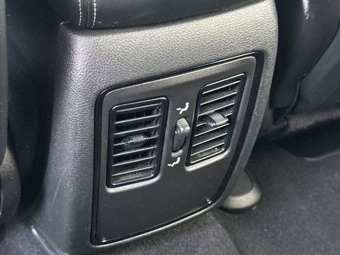 Used 2024 Dodge Durango SXT image 14