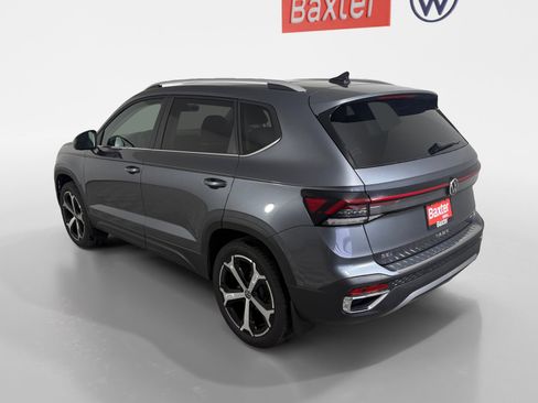 New 2026 Volkswagen Taos SEL AWD/4WD image 5