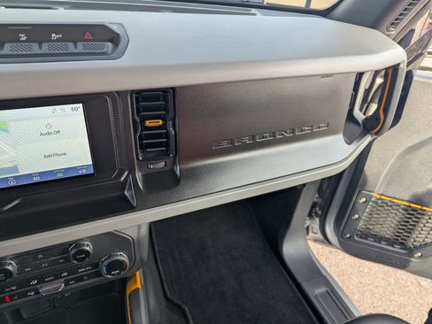 Used 2023 Ford Bronco Badlands w/ Sasquatch Package image 18