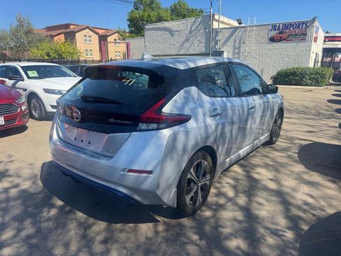 Used 2018 Nissan Leaf SV w/ Protection Package FWD image 4