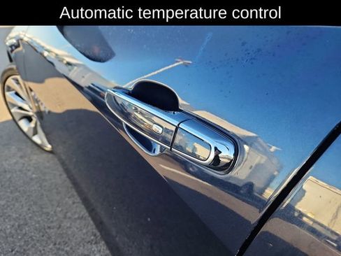 Used 2018 Chevrolet Malibu Premier w/ Premier Sun and Wheel Package image 20