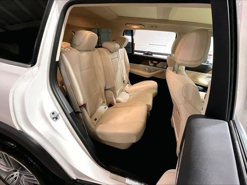 Used 2022 Mercedes-Benz GLS 450 4MATIC image 20