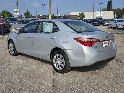 Used 2017 Toyota Corolla LE FWD image 8