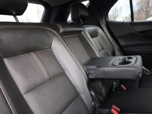Used 2023 Chevrolet Equinox Premier image 33