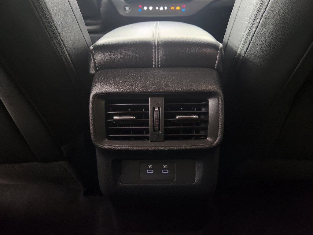 Certified 2025 Nissan Murano SL w/ Cargo Package AWD/4WD image 19
