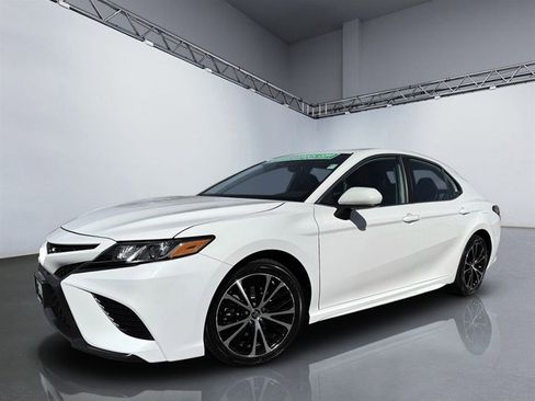 Used 2019 Toyota Camry SE image 26