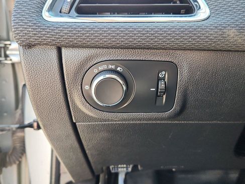Used 2016 Chevrolet Cruze LT w/ Sun And Sound Package FWD image 18