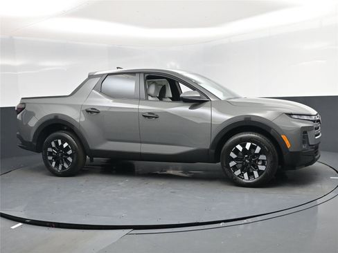 New 2026 Hyundai Santa Cruz SE image 2