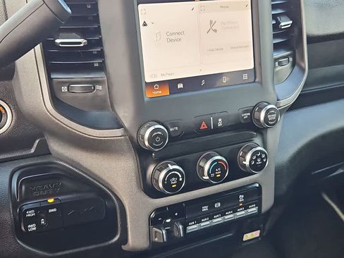 Used 2024 RAM 3500 Tradesman w/ Chrome Appearance Group image 28