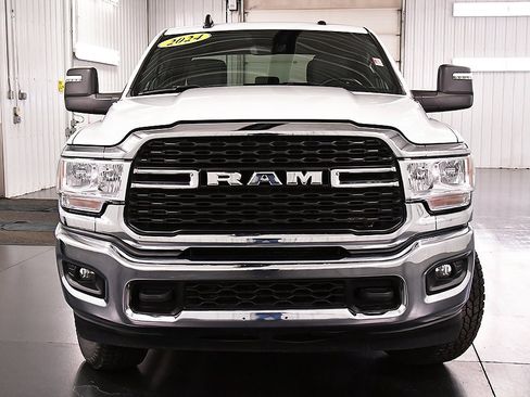 Used 2024 RAM 3500 Big Horn image 2