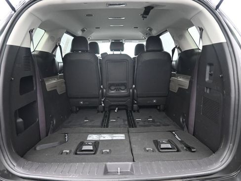 Used 2026 Kia Carnival FWD image 27