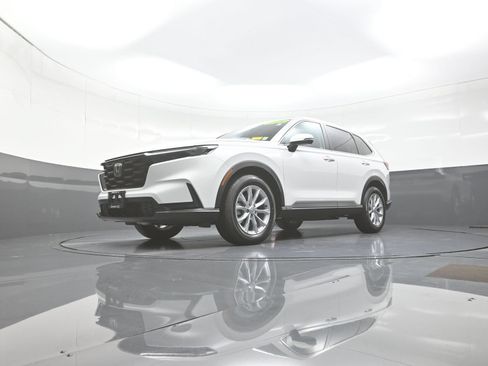 Used 2024 Honda CR-V EX-L image 11