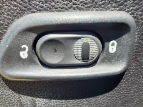 Used 2015 Jeep Wrangler Unlimited Rubicon w/ Max Tow Package AWD/4WD image 19