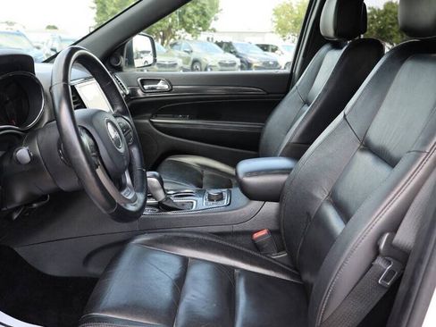 Used 2019 Jeep Grand Cherokee Limited AWD/4WD image 13