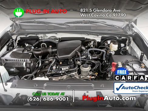 Used 2022 Toyota Tacoma SR image 9