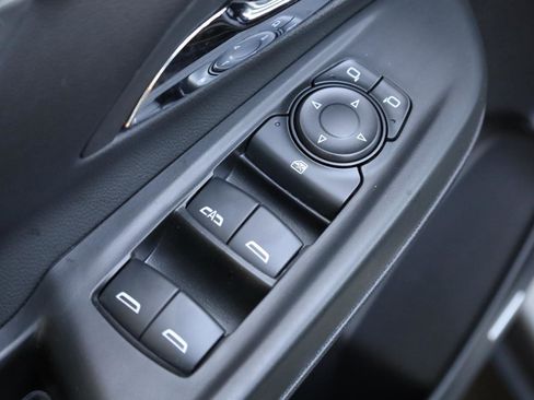 Used 2023 Chevrolet Bolt LT w/ Infotainment Package image 35