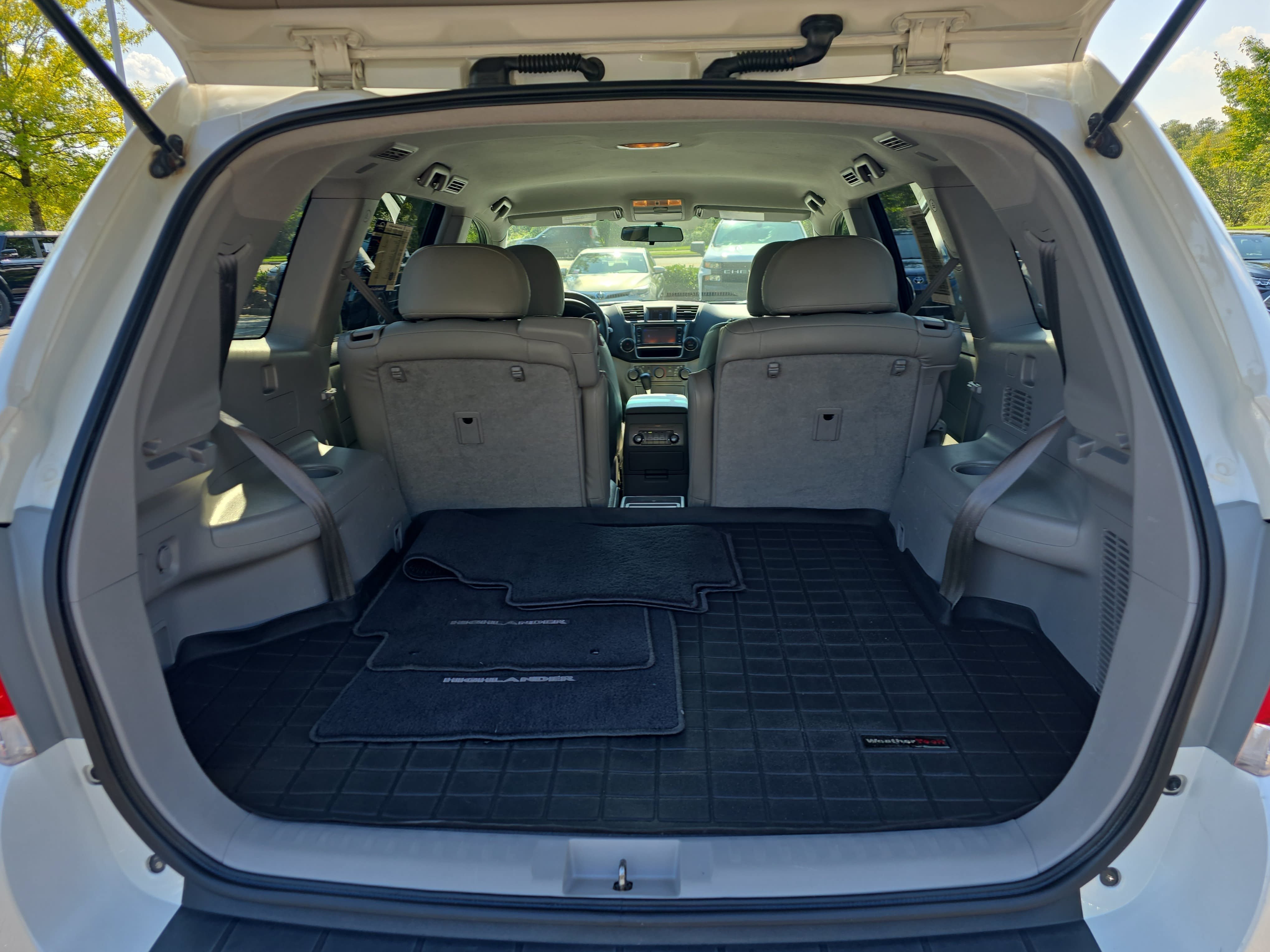 Used 2013 Toyota Highlander Plus FWD image 13