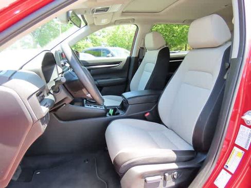 Used 2023 Honda CR-V EX image 12