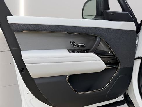 New 2026 Land Rover Range Rover Sport SE AWD/4WD image 27