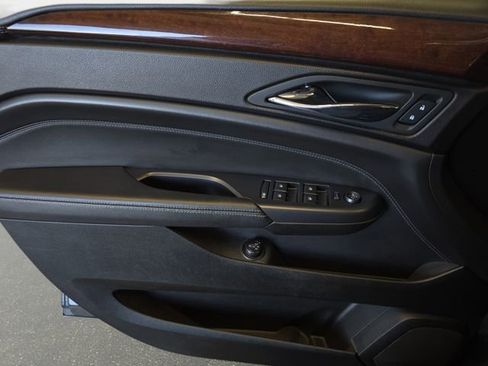 Used 2013 Cadillac SRX Luxury AWD/4WD image 30