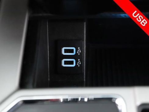 Used 2018 Ford F150 Lariat w/ Equipment Group 502A Luxury AWD/4WD image 27