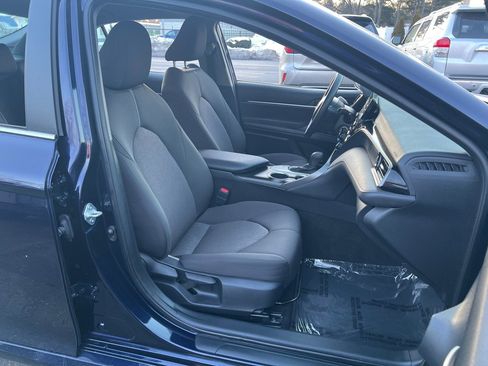 Used 2022 Toyota Camry LE image 16