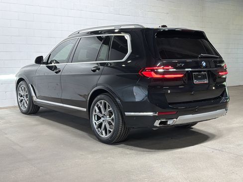 Used 2023 BMW X7 xDrive40i w/ Premium Package AWD/4WD image 3