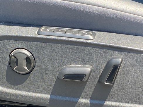 Certified 2023 Volkswagen ID.4 Pro S AWD/4WD image 9