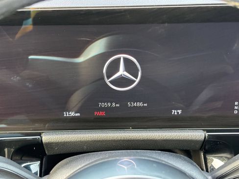 Used 2025 Mercedes-Benz GLA 250 image 40