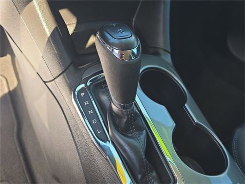 Used 2018 Chevrolet Cruze LT w/ Convenience Package image 20