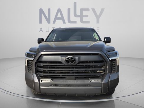 Used 2022 Toyota Tundra SR5 w/ SR5 Convenience Package RWD image 8