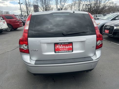 Used 2006 Volvo V50 T5 image 6