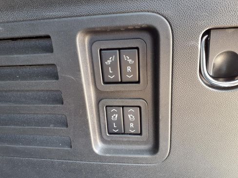 Used 2025 GMC Acadia Denali w/ Super Cruise Package AWD/4WD image 29