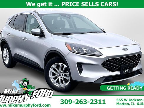Used 2020 Ford Escape SE image 1