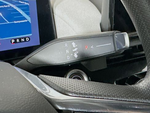 Used 2024 Honda Prologue EX image 25