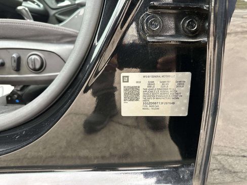 Used 2018 Chevrolet Malibu LT image 30