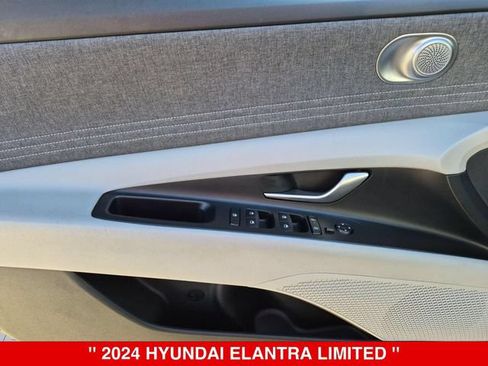 Used 2024 Hyundai Elantra Limited FWD image 11