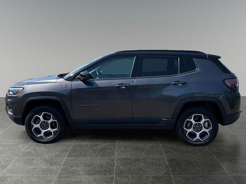 Used 2022 Jeep Compass Trailhawk w/ Trailhawk Elite Group image 4