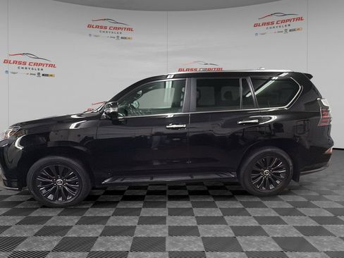 Used 2023 Lexus GX 460 Luxury w/ Sport Design Package AWD/4WD image 4