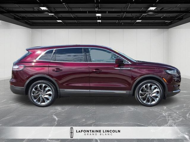 Used 2023 Lincoln Nautilus Reserve AWD/4WD image 6