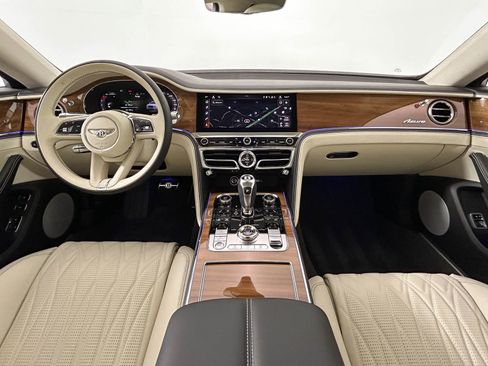 New 2026 Bentley Flying Spur Plug-In Hybrid image 4