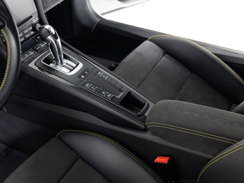 Used 2018 Porsche 911 GT3 RWD image 23
