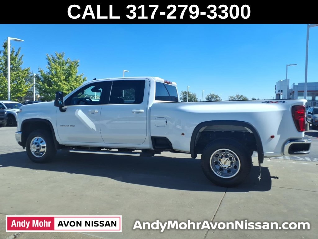 Used 2025 Chevrolet Silverado 3500 LT w/ Safety Package AWD/4WD image 5